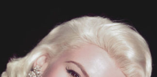 SVU send in short supply pic of her actress mother Jayne Mansfield