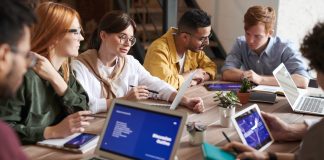 The Benefits of Integrating Dynamics 365 Customer Engagement with Other Business Applications Dynamics 365 Customer Engagement